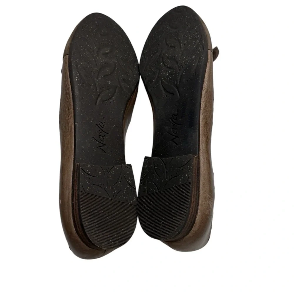 NAYA Women Tabby Brown Leather Ruffle Ballet Flat Slip On  US 10
